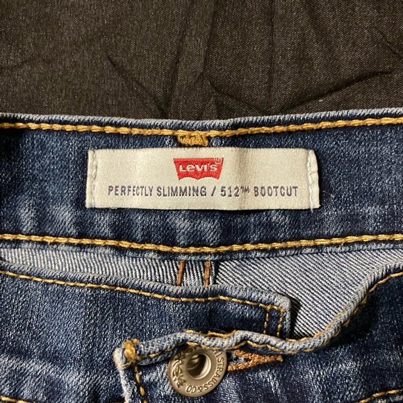 Levi’s - Picture 5 of 6